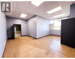 222 Edinburgh Drive Unit# 200, photo 17