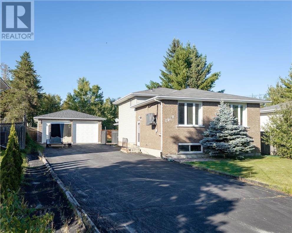 2618 Bancroft Drive, Sudbury, Ontario, P3B1T3, Sudbury, Ontario — photo 1 of 5
