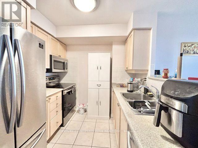 #1027 700 HUMBERWOOD BOULEVARD - 5