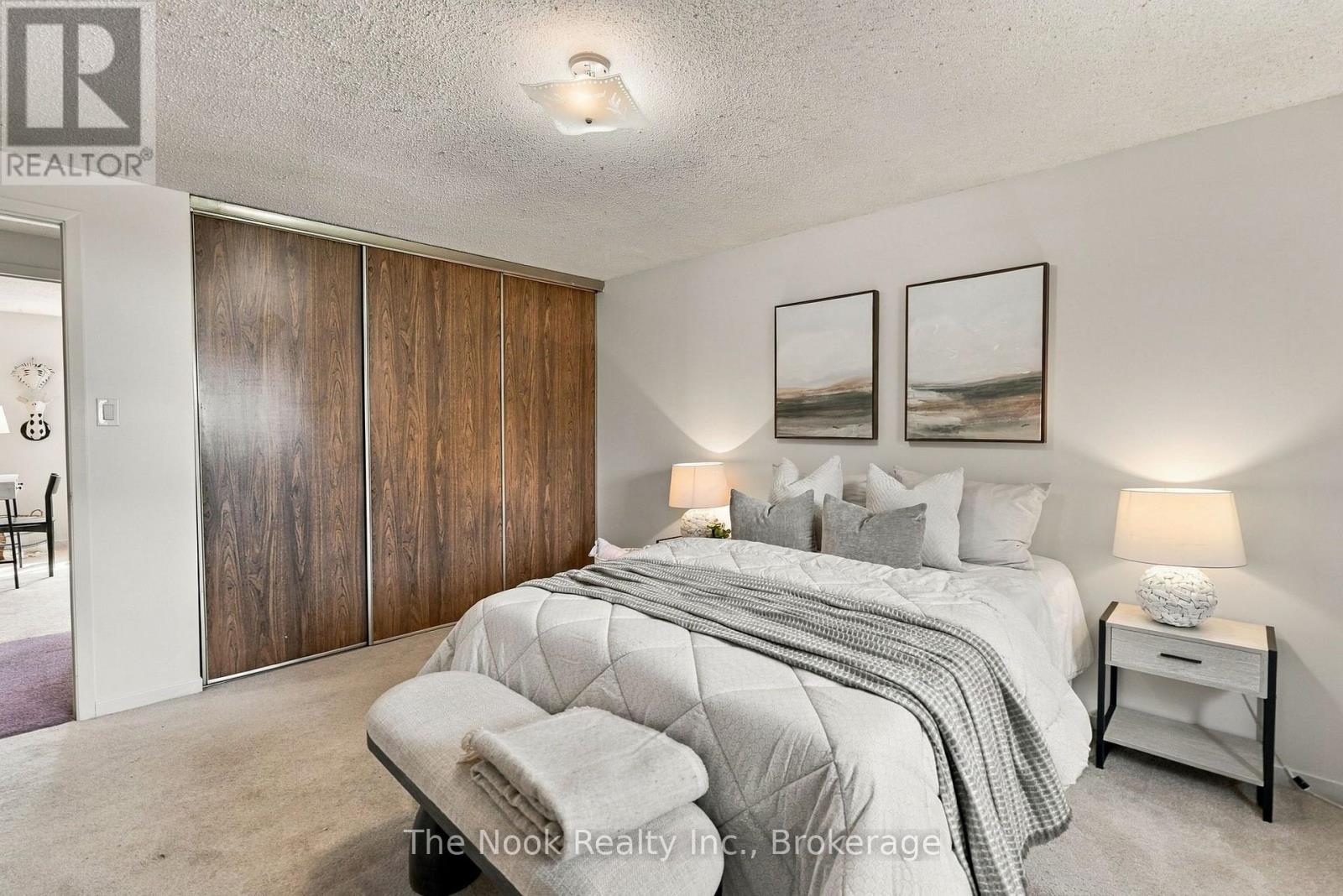 27 FIELD CRESCENT - 18