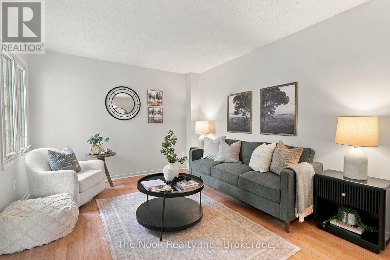 27 FIELD CRESCENT - Image 6