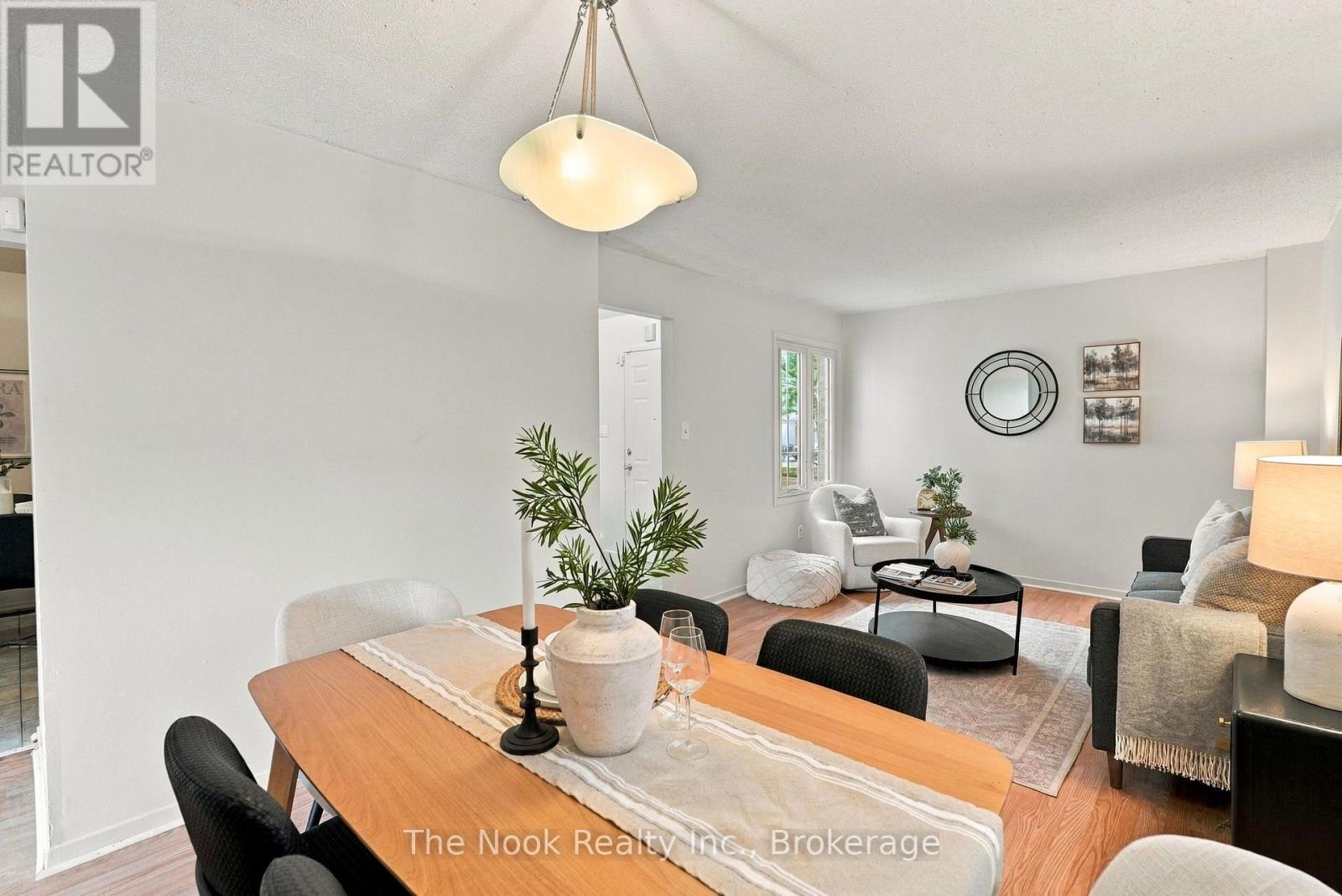 27 FIELD CRESCENT - 8