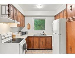 27 Field Crescent, Ajax, ON L1Z1B3 Photo 13