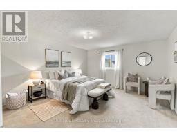 27 Field Crescent, Ajax, ON L1Z1B3 Photo 17