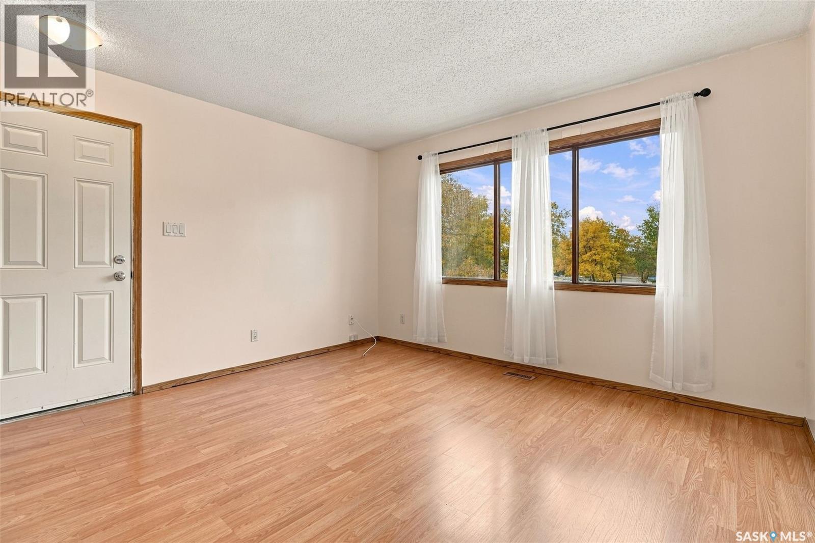 28 6918 Blakeney DRIVE, Regina — photo 3