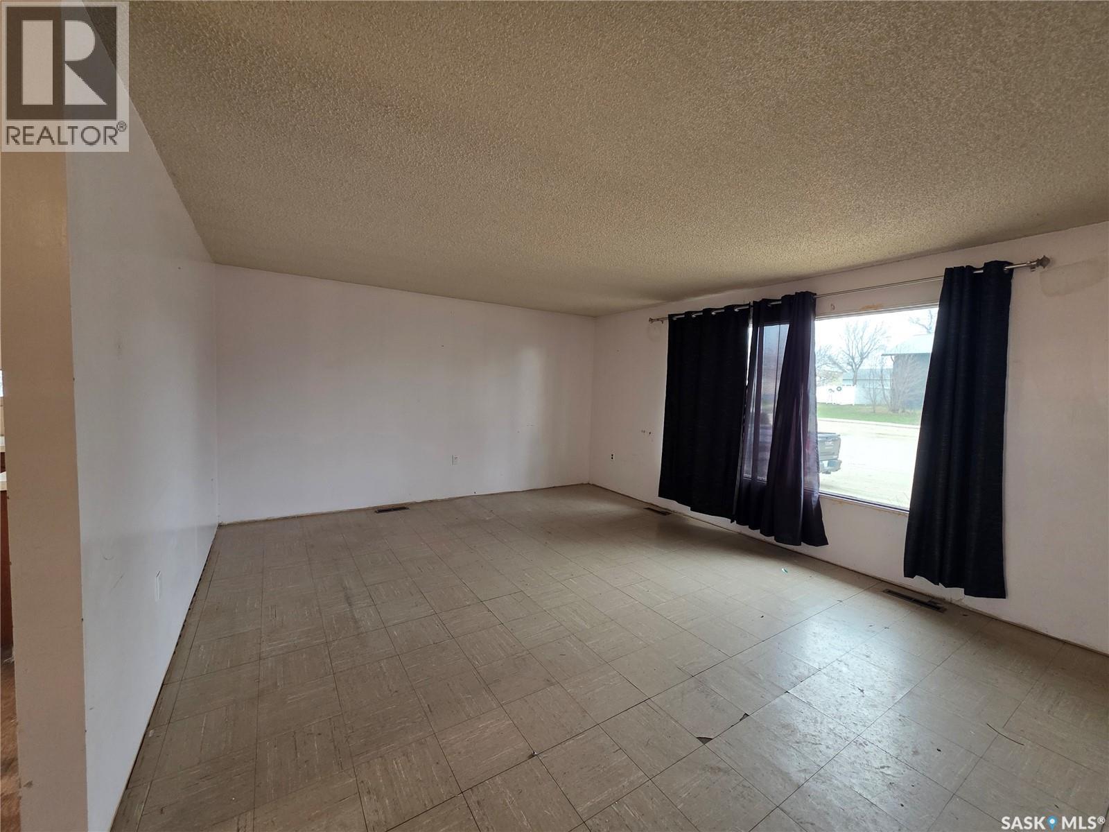 314 2nd AVENUE, Young — photo 3