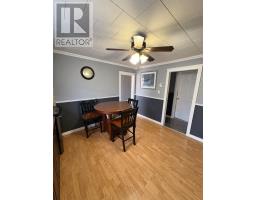 19 Glendale Avenue thumbnail 9