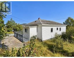 138 Memorial Drive thumbnail 18