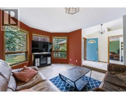 Foyer - 75 Manyhorses Drive, Rural Rocky View County, AB T3Z1A1 Photo 7