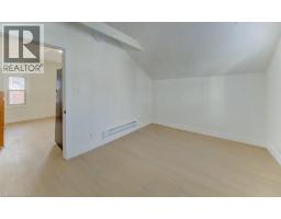 190 Lancaster Street E, Kitchener, ON N2H1N4 Photo 9