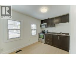 190 Lancaster Street E, Kitchener, ON N2H1N4 Photo 17