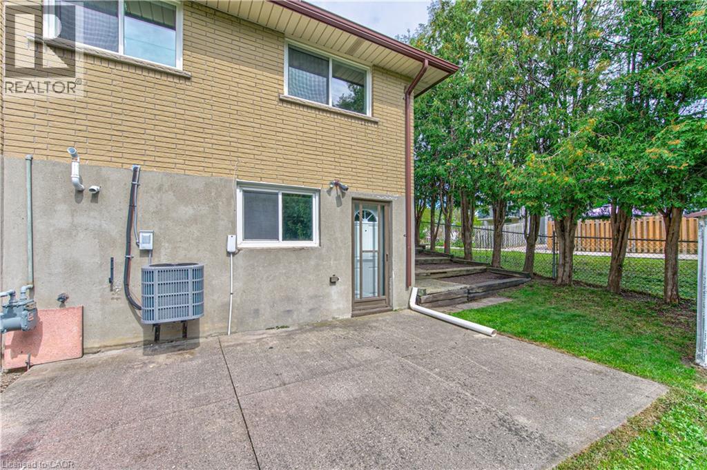 21 VICMOUNT Drive - 38