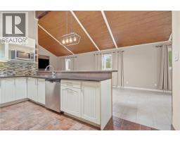 Family room - 430 Winniett Street, Caledonia, ON N3W1E4 Photo 6