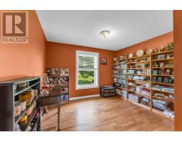 174 Mcguire Road, Montague, ON K7A4S4 Photo 13