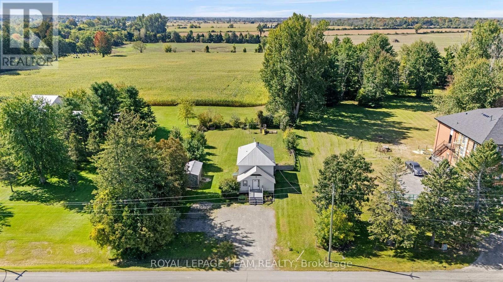 2952 LOUGH ROAD - Image 26