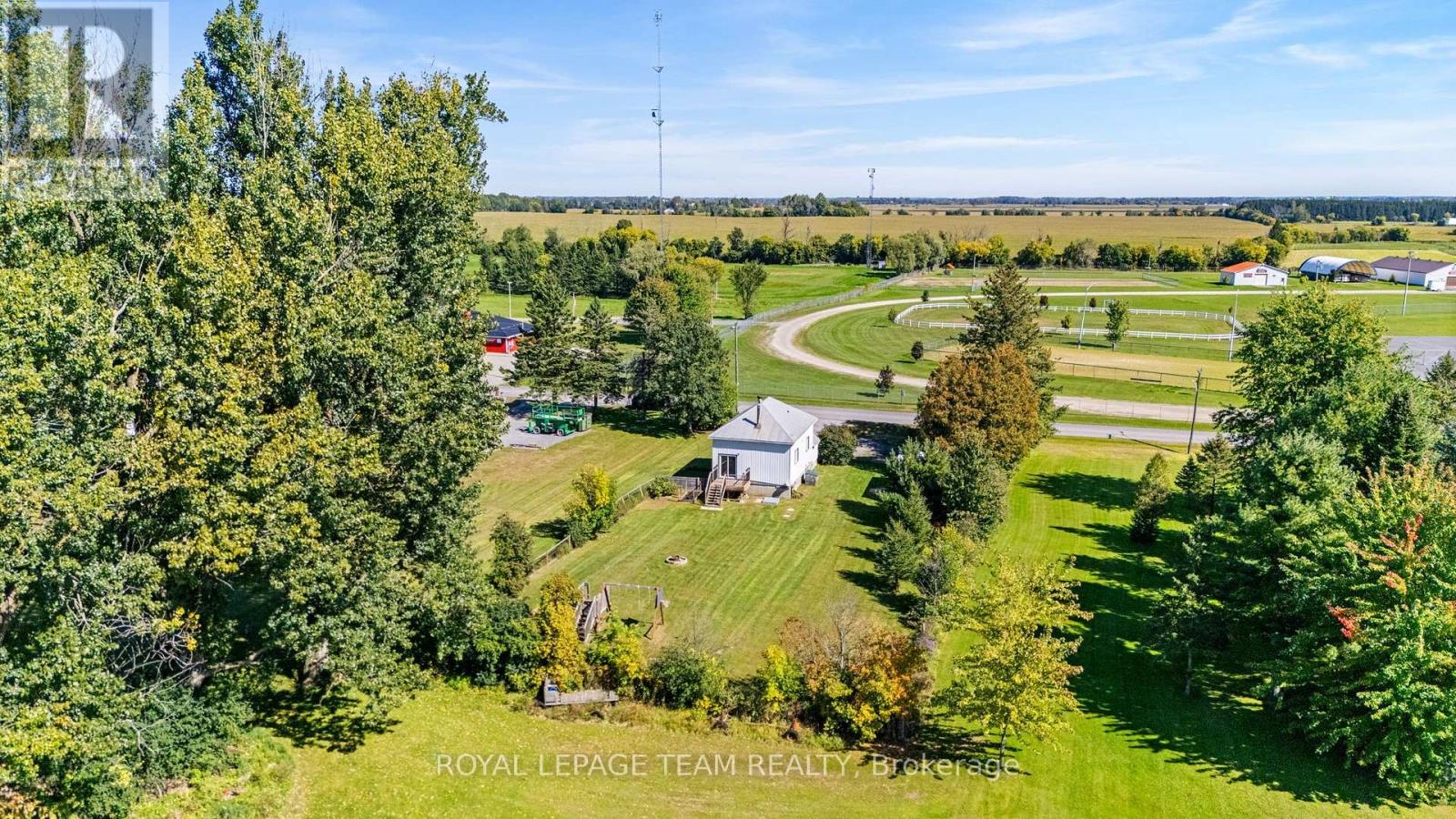 2952 LOUGH ROAD - Image 29