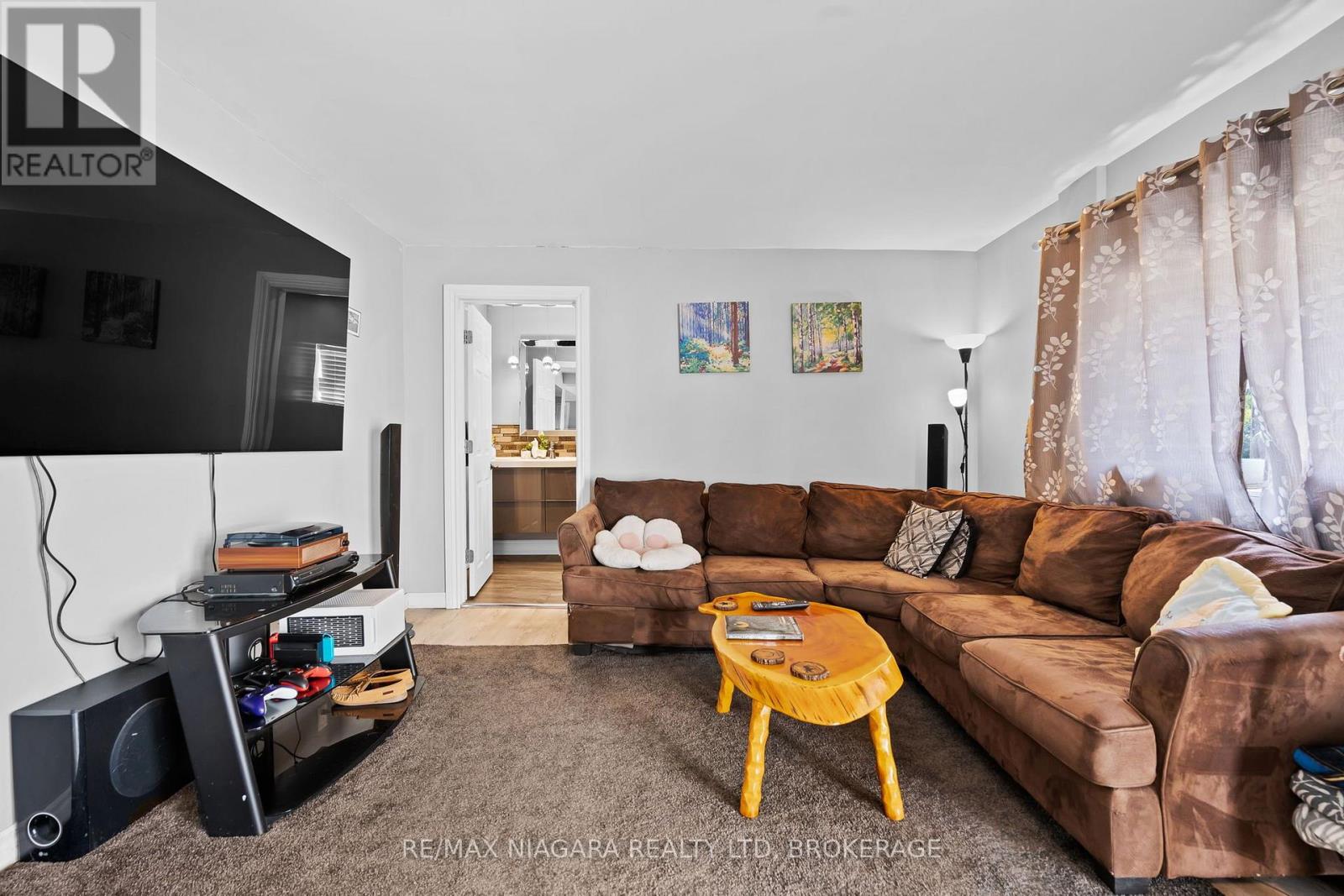 121 KNOLL STREET - 10