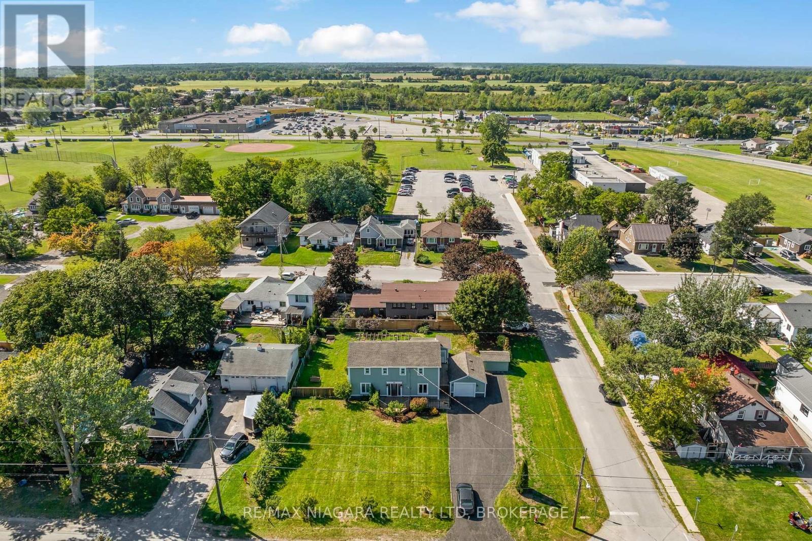 121 KNOLL STREET - 26