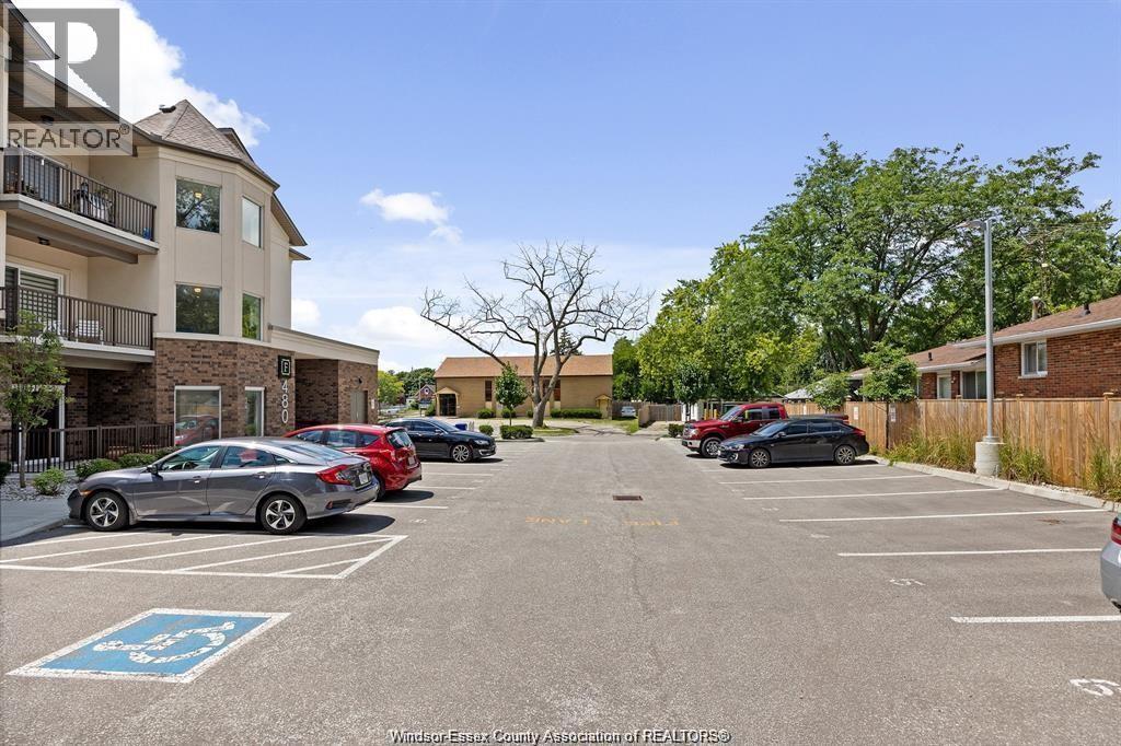 #101 480 FAIRVIEW Boulevard, Windsor, Ontario, N8S2E2, Windsor, Ontario — photo 3 of 5