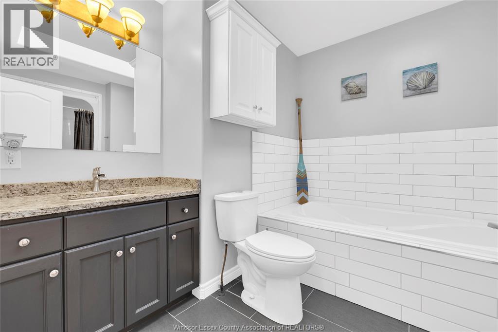 237 WOODVIEW DRIVE - 15