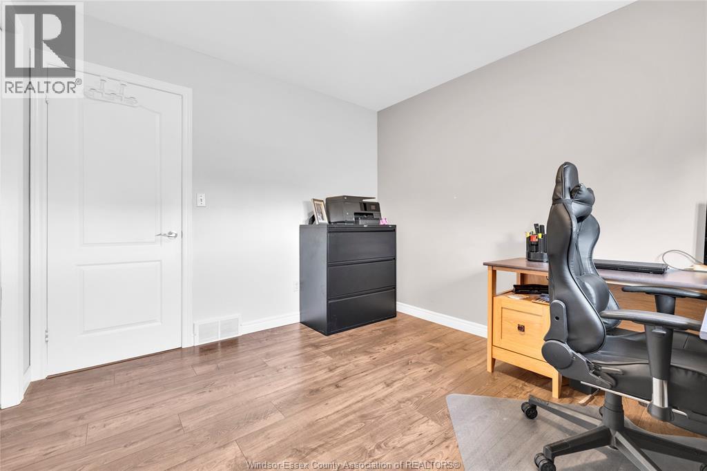 237 WOODVIEW DRIVE - 18