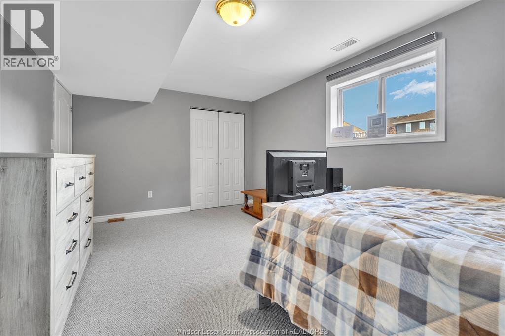 237 WOODVIEW DRIVE - 30