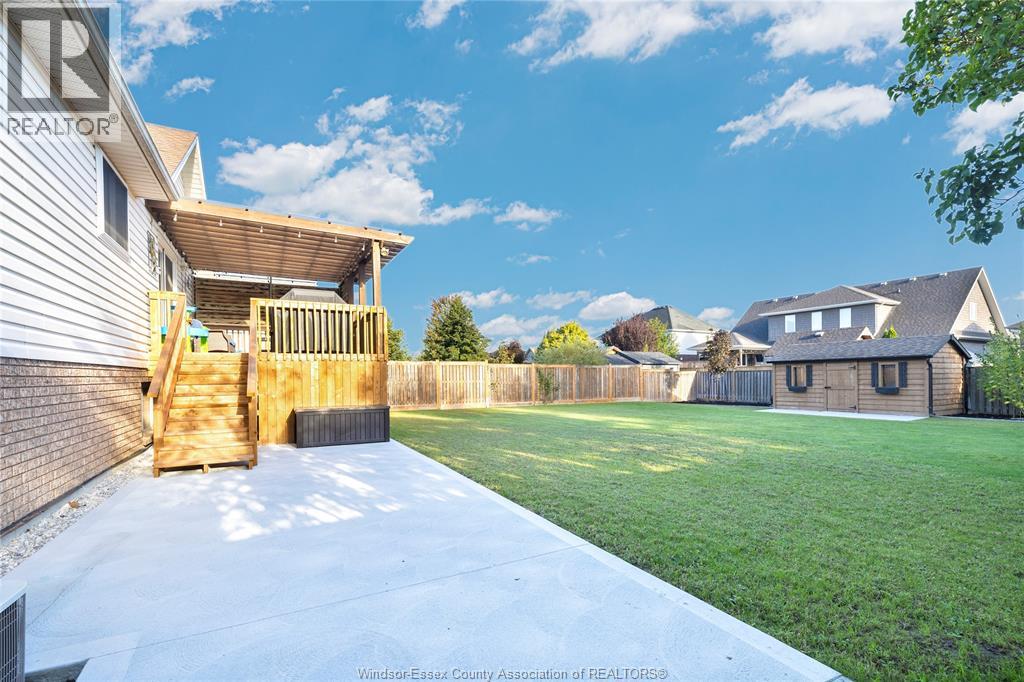 237 WOODVIEW DRIVE - 34