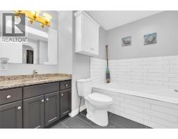237 Woodview Drive, Essex, ON N8M3E9 Photo 15