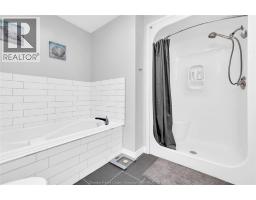 237 Woodview Drive, Essex, ON N8M3E9 Photo 16