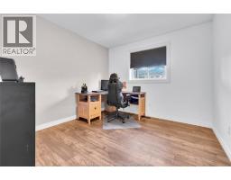 237 Woodview Drive, Essex, ON N8M3E9 Photo 17