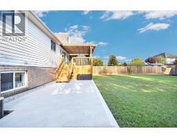 237 Woodview Drive, Essex, ON N8M3E9 Photo 35