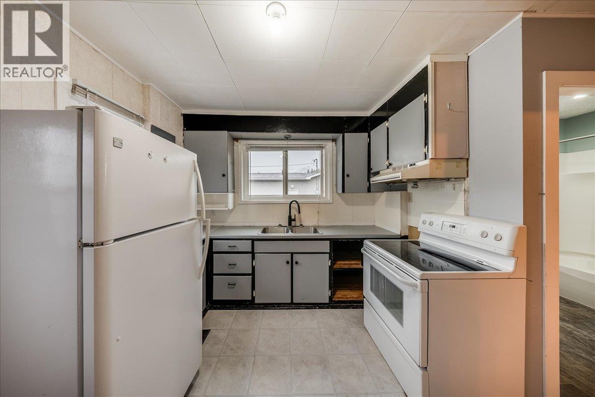 256 2nd Avenue - 13
