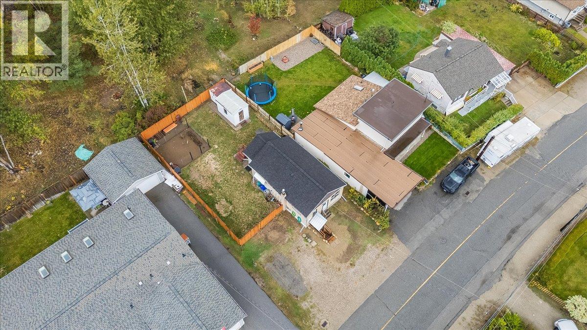 256 2nd Avenue - Image 26