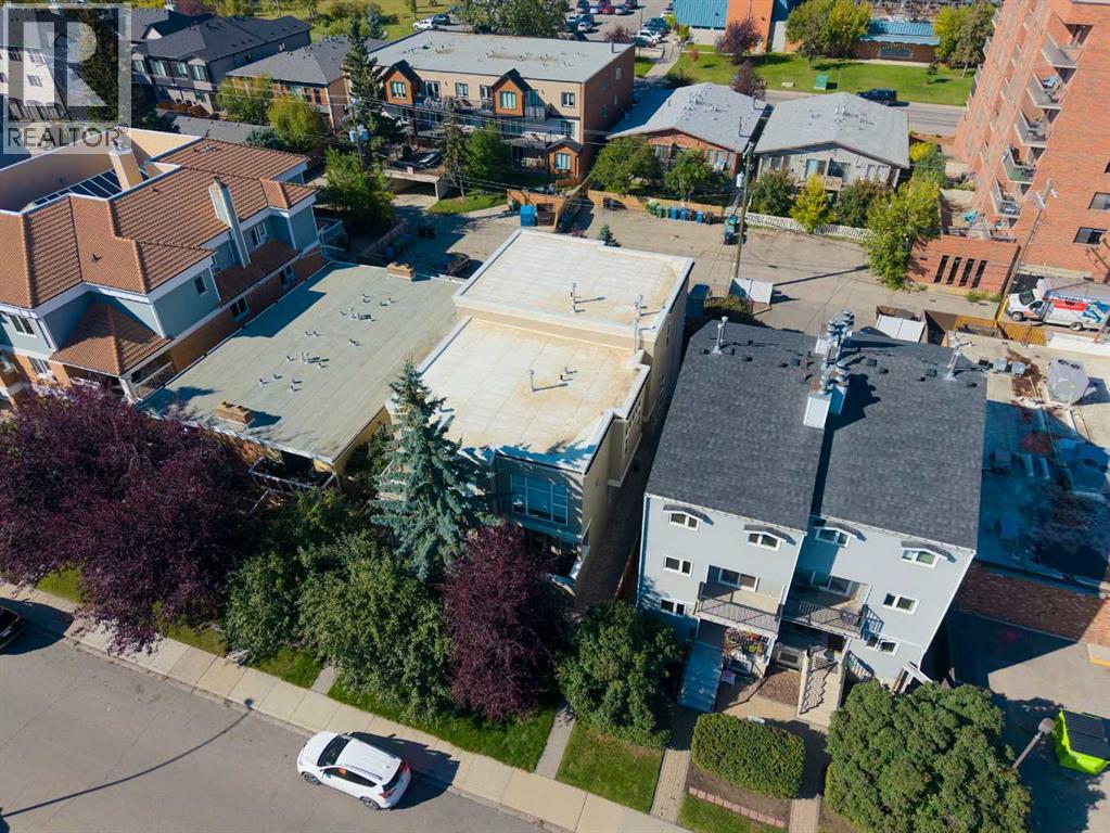 #1 1911 28 Street SW - 42