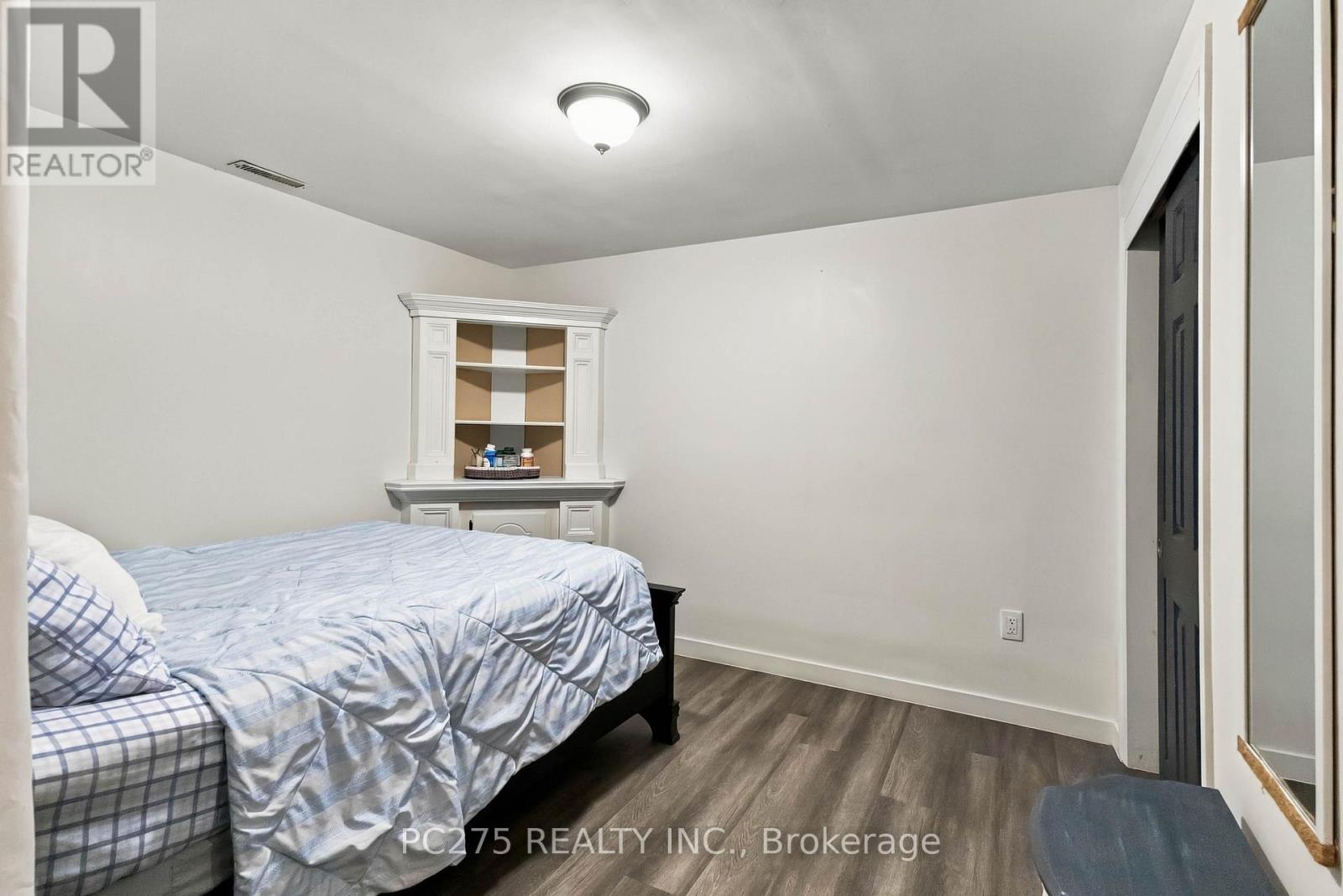 27 SASHA CRESCENT - Image 29