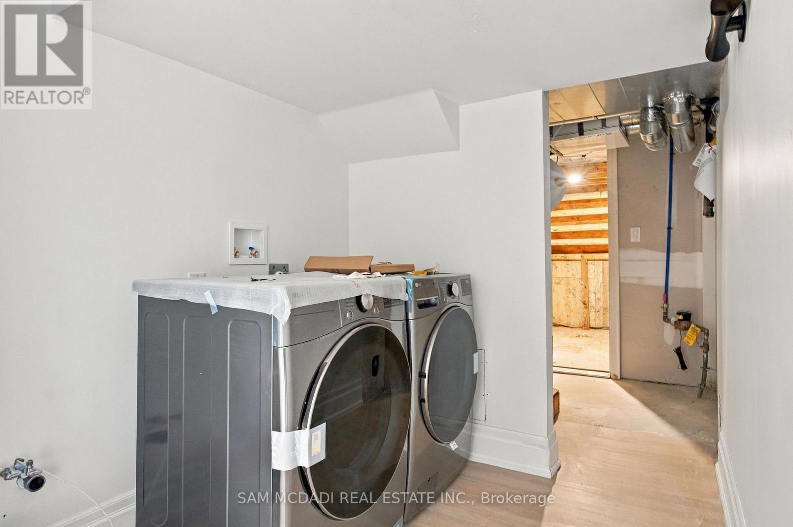 6 NORTH HILLS TERRACE - Image 41