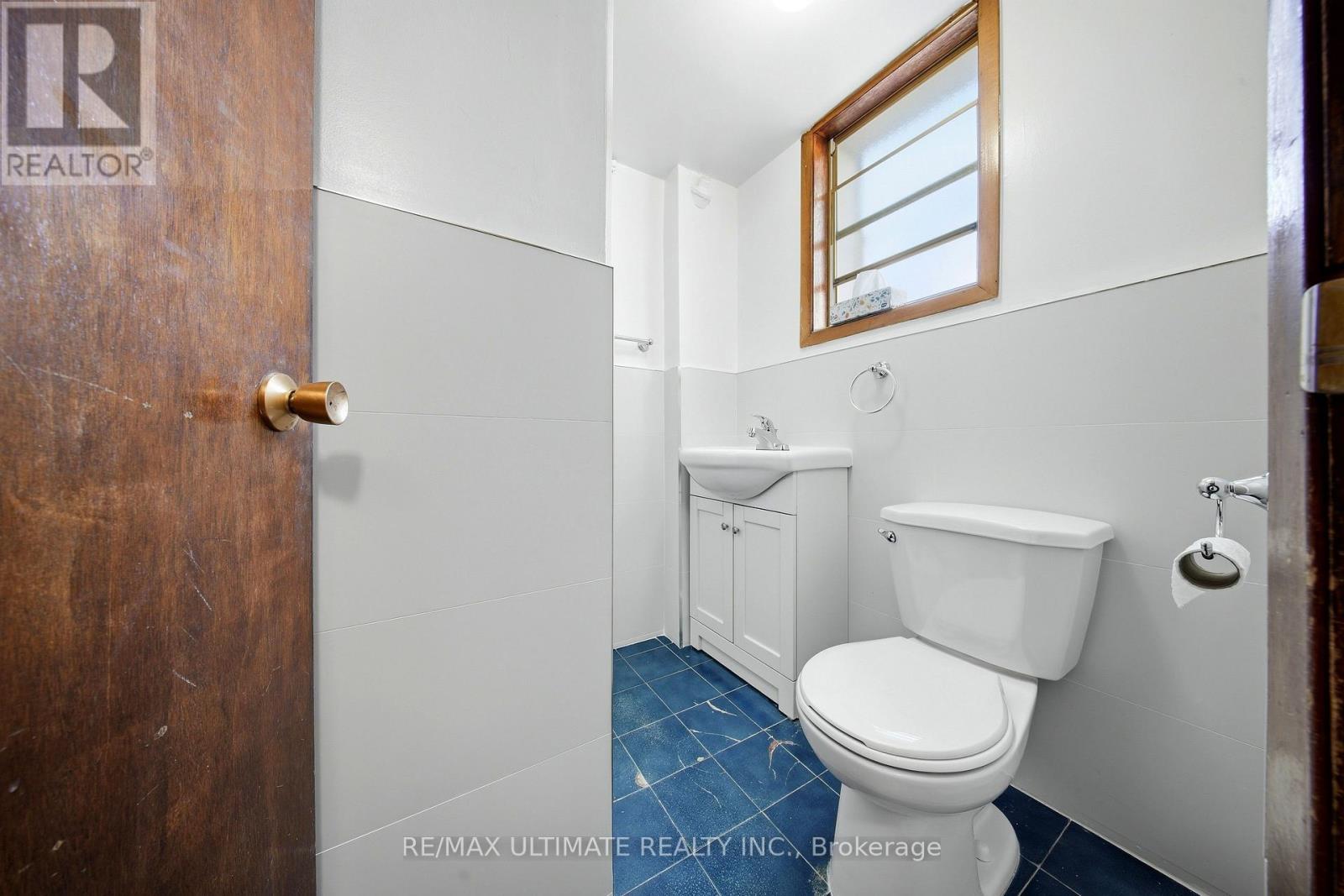 500 A NORTHCLIFFE BOULEVARD - 28