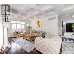 9 Calderon Crescent, Toronto, ON M2R2E4 Photo 13