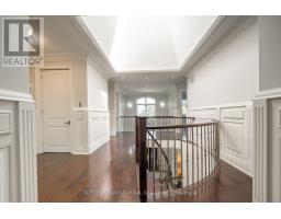 9 Calderon Crescent, Toronto, ON M2R2E4 Photo 17