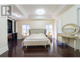 9 Calderon Crescent, Toronto, ON M2R2E4 Photo 19