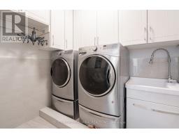 9 Calderon Crescent, Toronto, ON M2R2E4 Photo 21