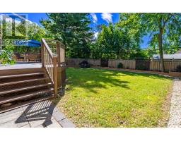 9 Calderon Crescent, Toronto, ON M2R2E4 Photo 30