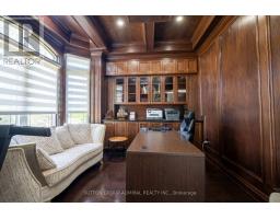 Bedroom 3 - 9 Calderon Crescent, Toronto, ON M2R2E4 Photo 6
