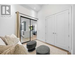 101 - 2 Forest Hill Road, Toronto, ON M4V2L3 Photo 18