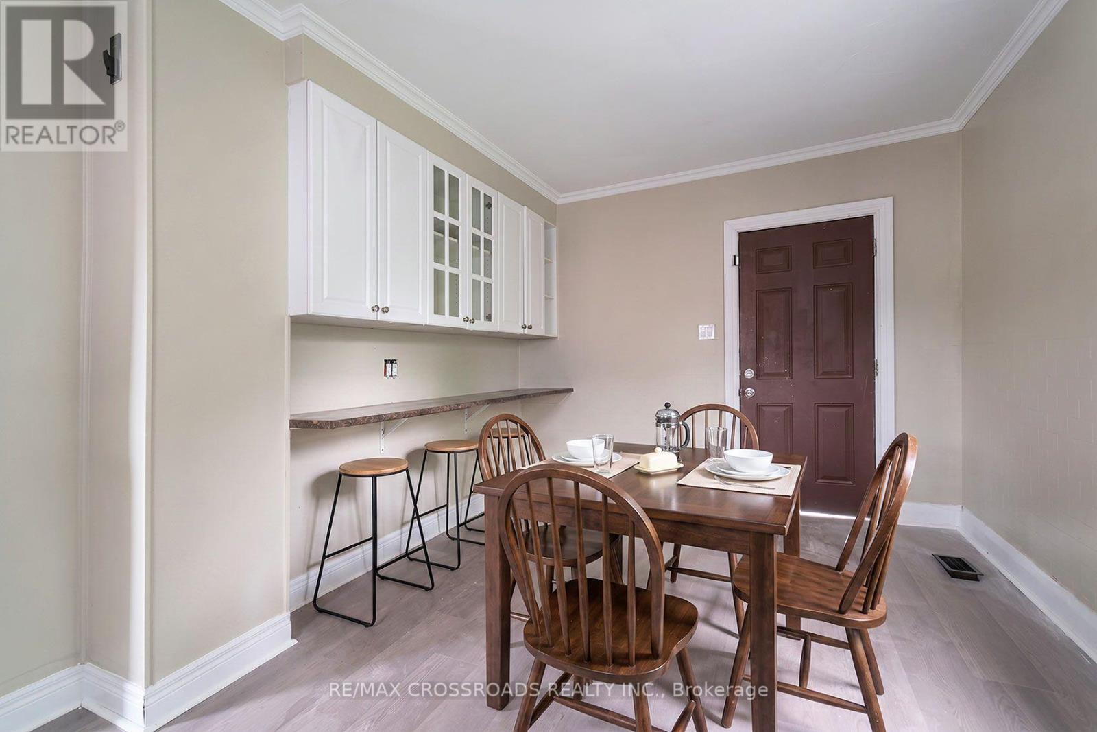 313 OLIVE AVENUE - 16