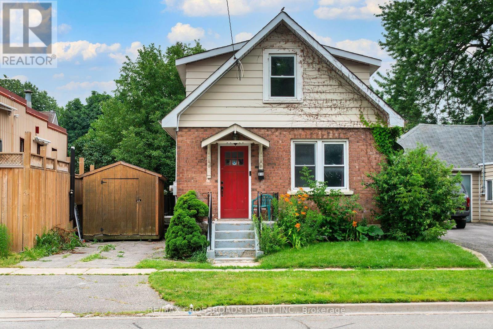 313 OLIVE AVENUE - Image 40
