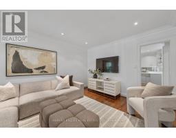 55 Wembley Road, Toronto, ON M6C2G1 Photo 10