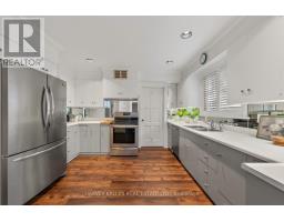 55 Wembley Road, Toronto, ON M6C2G1 Photo 12