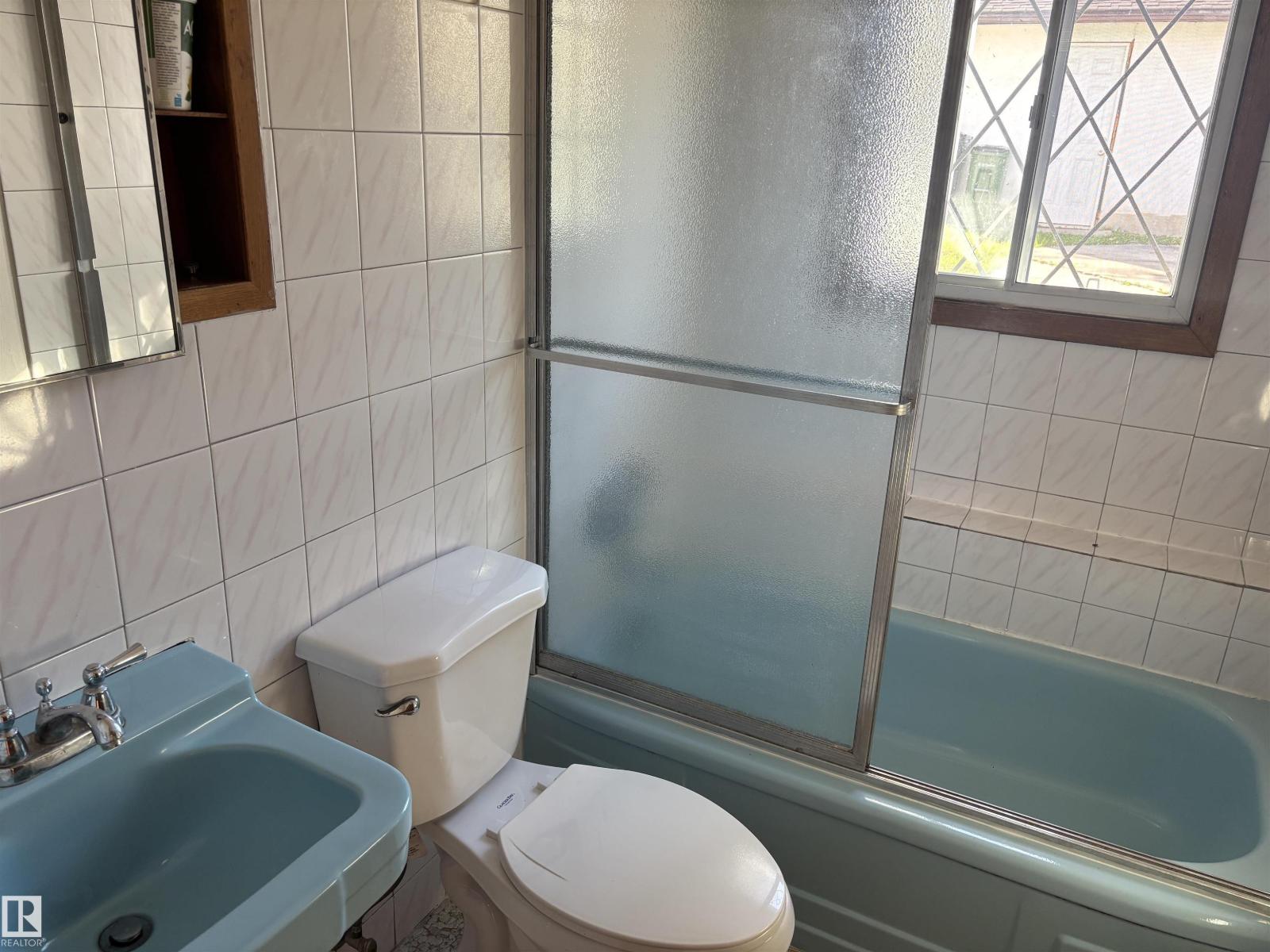 [private address] - Image 19