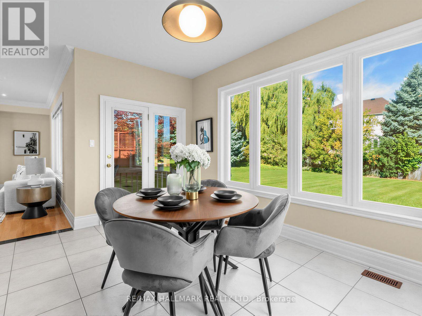 8 RIDGLEY COURT - 12